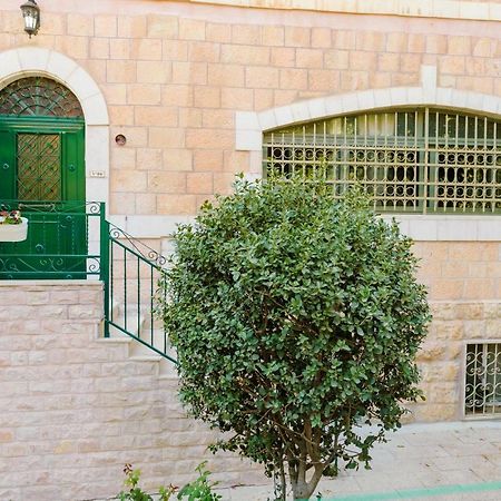 Hotel Sholi Crown Gerusalemme Esterno foto
