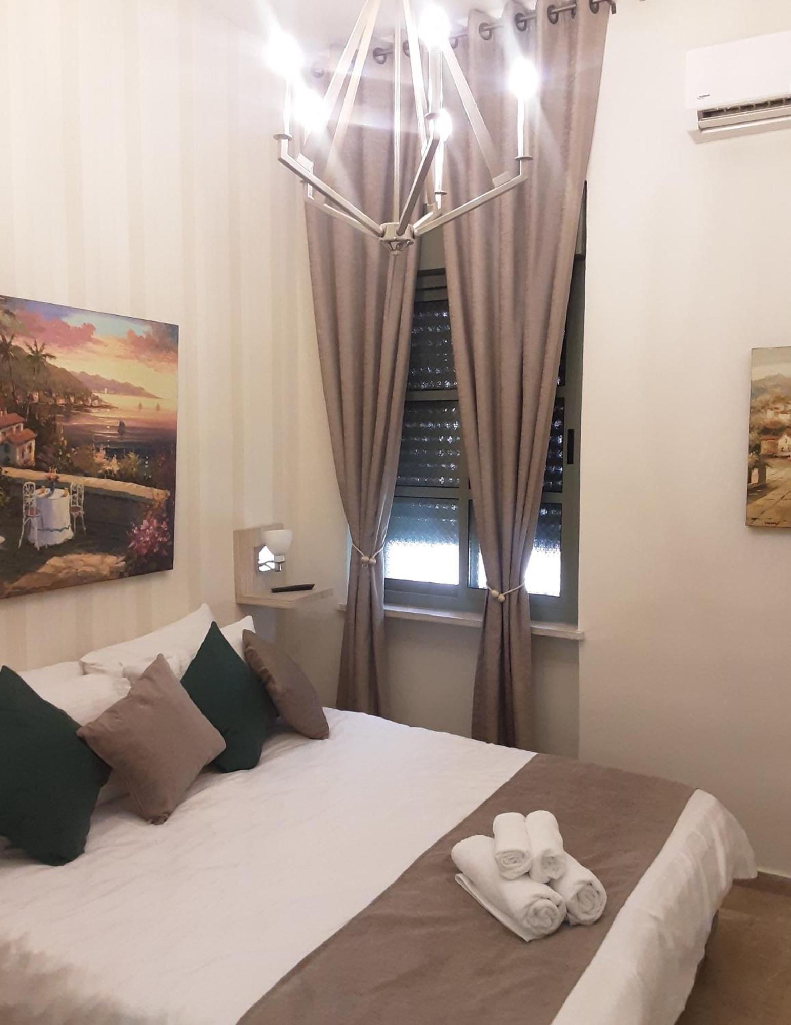 Hotel Sholi Crown Gerusalemme Esterno foto