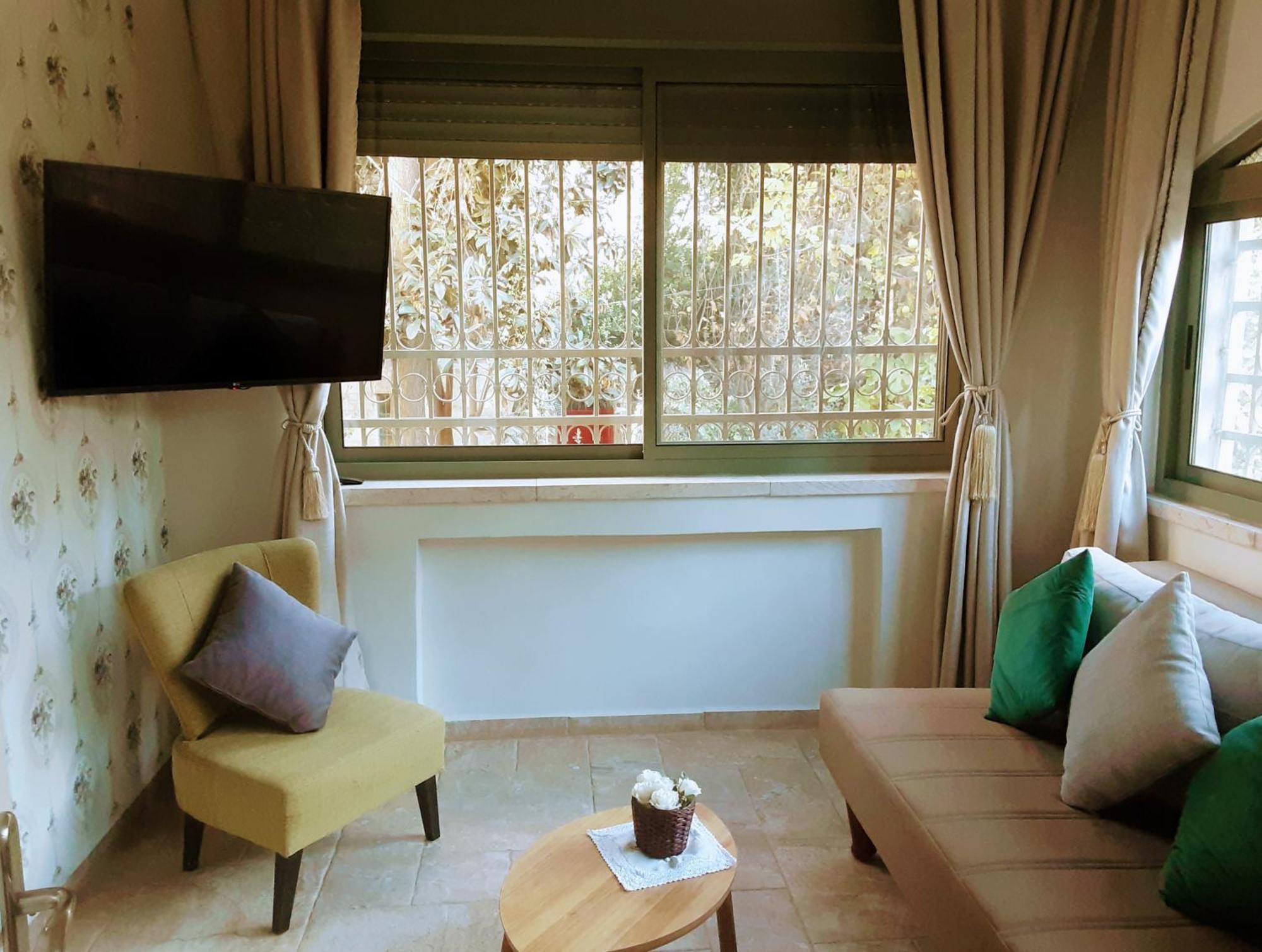 Hotel Sholi Crown Gerusalemme Esterno foto